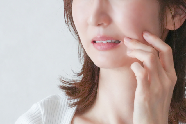 歯が少し欠けたけど痛くない…考えられる原因と対処法
