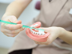 夜は虫歯になりやすい?寝る前の歯磨きが大切な理由